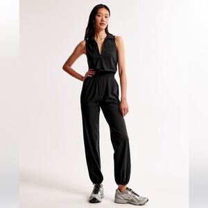 Abercrombie & Fitch Black Sleeveless Jumpsuit